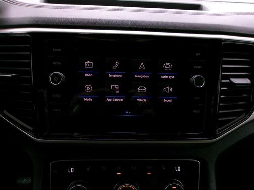 Aurora Red Metallic 2022 Volkswagen Atlas Cross Sport 3.6L V6 SE w/Technology