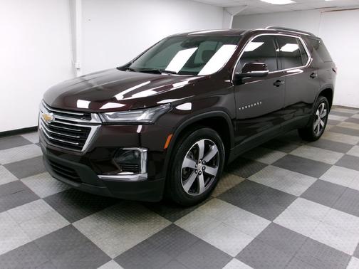 2022 Chevrolet Traverse LT Leather
