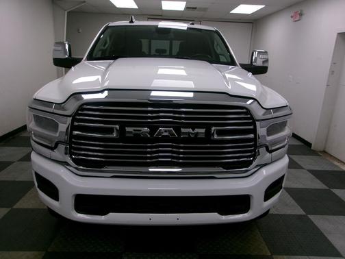 Bright White Clearcoat 2024 RAM 2500 Laramie Crew Cab 4x4 6'4' Box