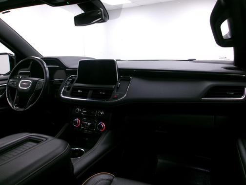 2022 GMC Yukon 4WD AT4