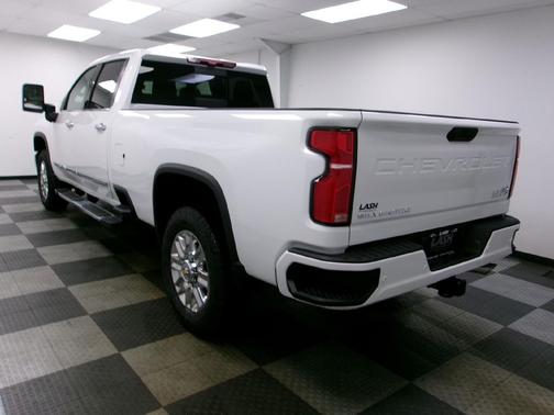 2025 Chevrolet Silverado 2500 High Country