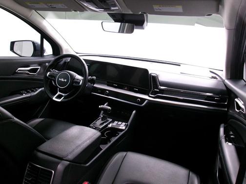 Everlasting Silver 2023 Kia Sportage EX