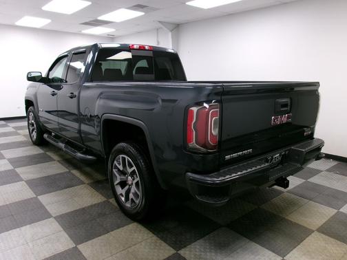 Dark Slate Metallic 2017 GMC Sierra 1500 SLT
