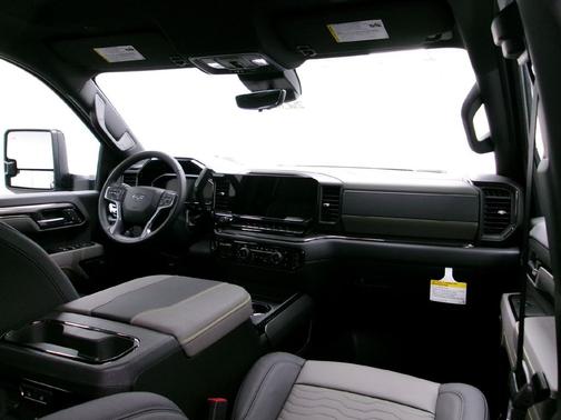 2026 Chevrolet Silverado 2500 Crew Cab, Standard Bed, XR2, 4WD