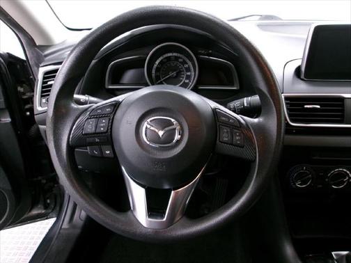 2016 Mazda Mazda3 i Sport