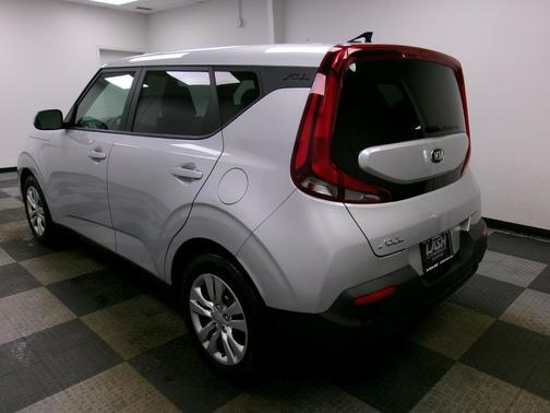 Sparkling Silver 2020 Kia Soul LX
