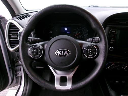 Sparkling Silver 2020 Kia Soul LX