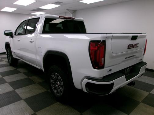 Summit White 2025 GMC Sierra 1500 AT4