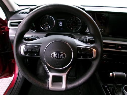 2021 Kia K5 LXS