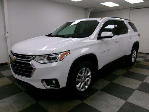 Summit White 2020 Chevrolet Traverse LT Leather