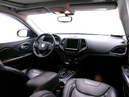 2019 Jeep Cherokee Trailhawk Elite