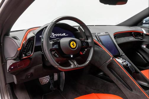 Grigio Titanio 2024 Ferrari Roma Base