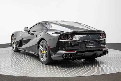2019 Ferrari 812 Superfast Base
