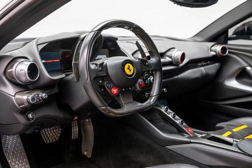 2019 Ferrari 812 Superfast Base