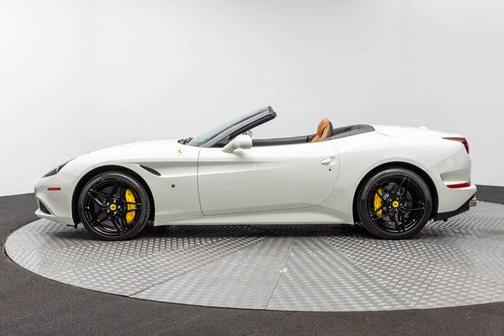 2016 Ferrari California T