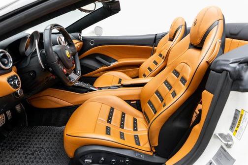 2016 Ferrari California T