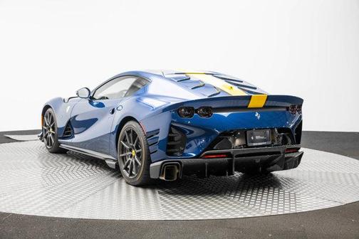 2022 Ferrari 812 Competizione Coupe