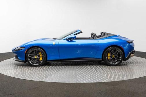 2025 Ferrari Roma Spider Spider