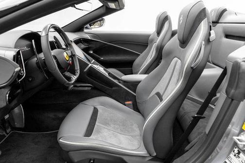 2024 Ferrari Roma Base