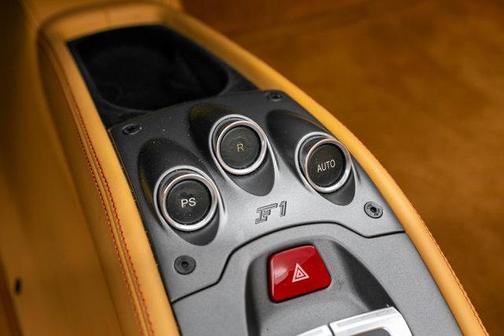 2013 Ferrari 458 Spider Base