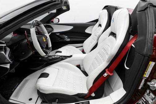 2024 Ferrari SF90 Spider Base