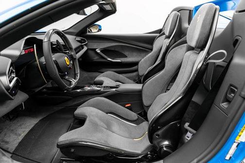 2024 Ferrari 296 GTS Convertible