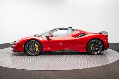 2023 Ferrari SF90 Stradale Base