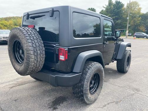 2016 Jeep Wrangler Sport