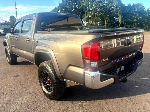 2018 Toyota Tacoma SR5