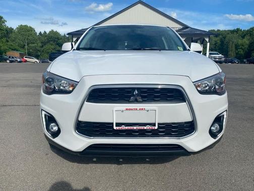 White Pearl 2015 Mitsubishi Outlander Sport SE