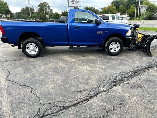 2018 RAM 2500 Tradesman Regular Cab 4x4 8' Box