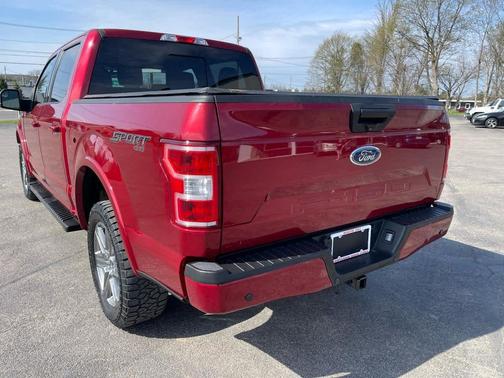 Ruby Red Metallic Tinted Clearcoat 2018 Ford F-150 XLT