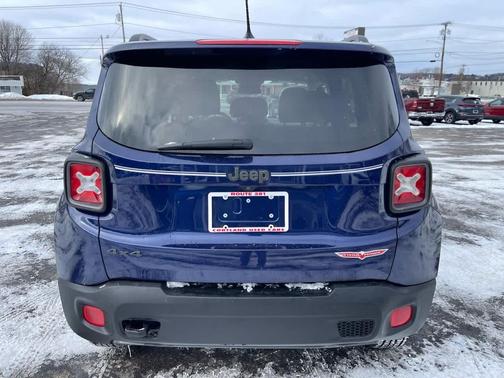 2016 Jeep Renegade Trailhawk
