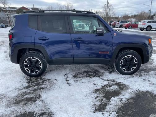 2016 Jeep Renegade Trailhawk