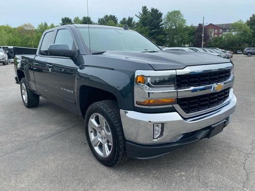 Graphite Metallic 2017 Chevrolet Silverado 1500 1LT