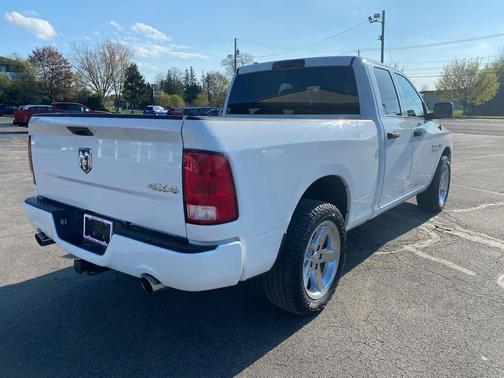Bright White Clearcoat 2017 RAM 1500 Express