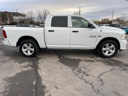 2015 RAM 1500 Tradesman/Express