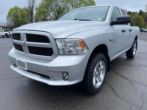 Bright Silver Metallic Clearcoat 2017 RAM 1500 Express
