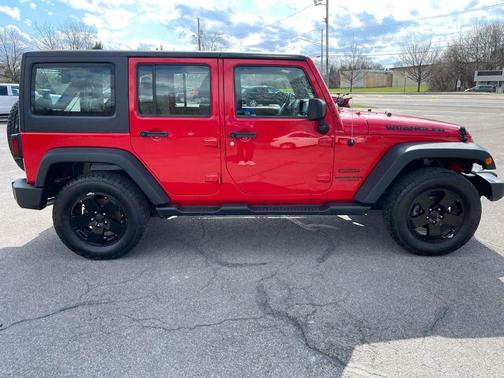 2017 Jeep Wrangler Unlimited Sport
