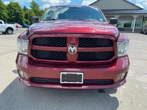 Delmonico Red Pearlcoat 2019 RAM 1500 Express