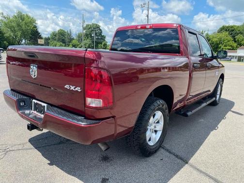 Delmonico Red Pearlcoat 2019 RAM 1500 Express