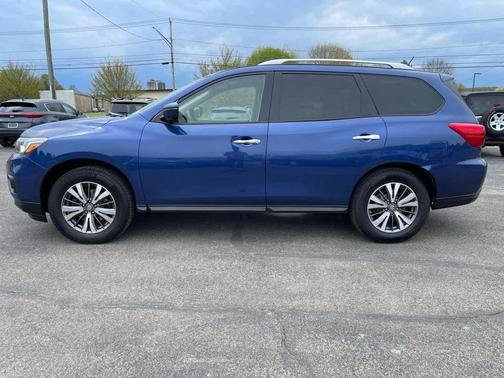 Caspian Blue 2018 Nissan Pathfinder SL