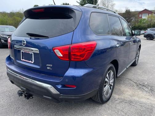 Caspian Blue 2018 Nissan Pathfinder SL