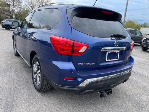 Caspian Blue 2018 Nissan Pathfinder SL