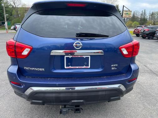 Caspian Blue 2018 Nissan Pathfinder SL
