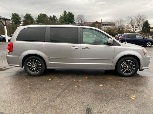 2016 Dodge Grand Caravan R/T