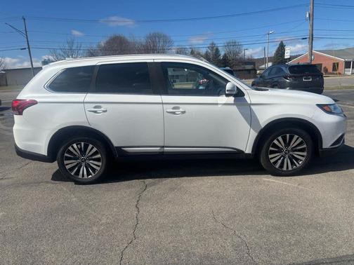 2020 Mitsubishi Outlander SEL