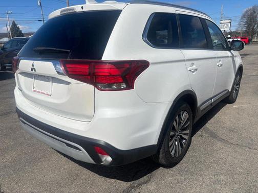 2020 Mitsubishi Outlander SEL