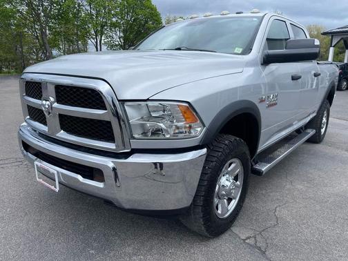Bright Silver Metallic Clearcoat 2015 RAM 2500 Tradesman