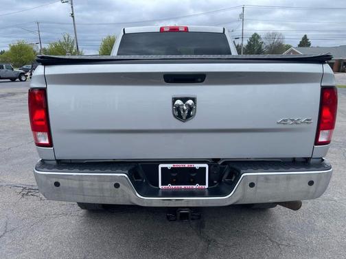 Bright Silver Metallic Clearcoat 2015 RAM 2500 Tradesman